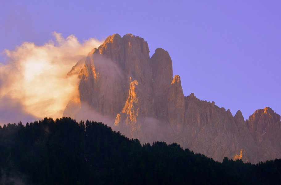 chaîne des Dolomites