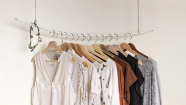 selection vêtements voyage