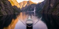 Depuis que j'ai découvert cette croisière dans les fjords norvégiens, je sais que je ne reprendrai plus jamais l'avion pou...