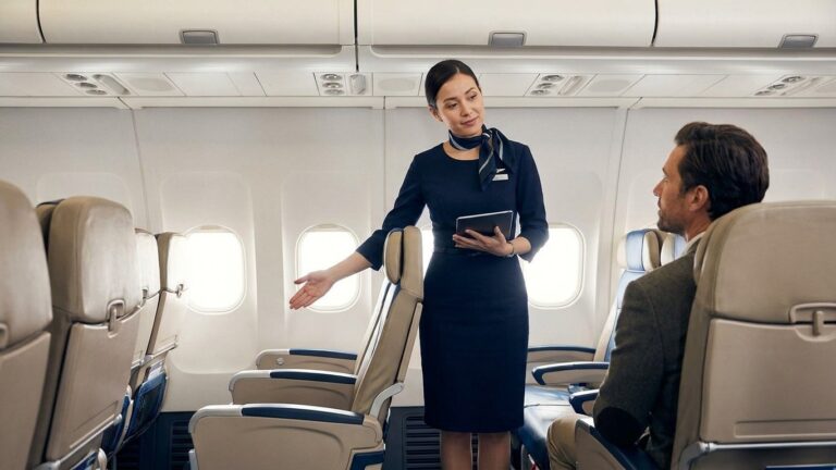 J’ai payé quelques euros pour le siège issue de secours et son espace pour les jambes : à l’embarquement, l’hôtesse m’a ex...