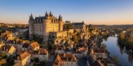 On fait tous la queue à Chambord, sauf les voyageurs qui connaissent ce château royal à 40 km