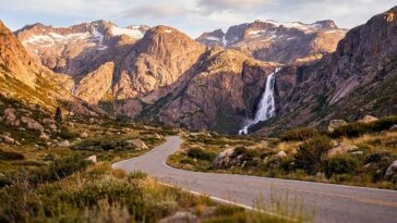 Fini les stations alpines bondées en août : ce massif des Hautes-Alpes ne se rejoint que d'une seule façon depuis Gap