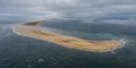 Le Canada a une île de sable de 42 km au large de la Nouvelle-Écosse : ceux qui débarquent sans ce papier repartent par le...