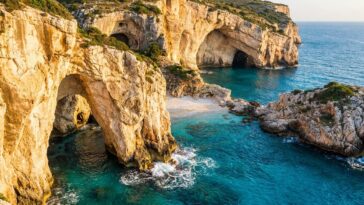 Plages de Jijel : pourquoi ce littoral aux eaux turquoise est surnommé la perle de l'Algérie