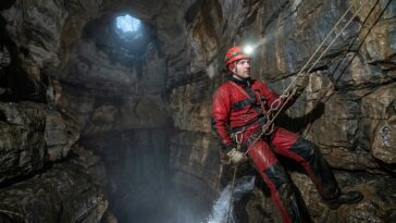 Plus profonde grotte du monde : Veryovkina, 2 212 mètres de descente aux limites du possible