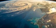 Records aquatiques : océans, fleuves et lacs hors normes qui redessinent la carte du monde