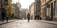 « On piétinait une heure sur le Royal Mile » : en octobre, Édimbourg a perdu les 3 millions de visiteurs de ses festivals ...